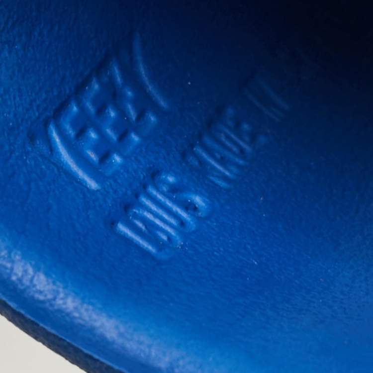 Pre Owned Yeezy x Adidas Blue Rubber Azure Slides Size 44.5