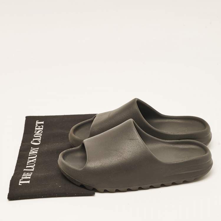Pre Owned Yeezy x Adidas Black Rubber Onyx Slides Size 43