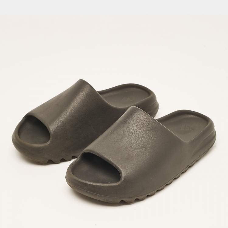 Pre Owned Yeezy x Adidas Black Rubber Onyx Slides Size 43
