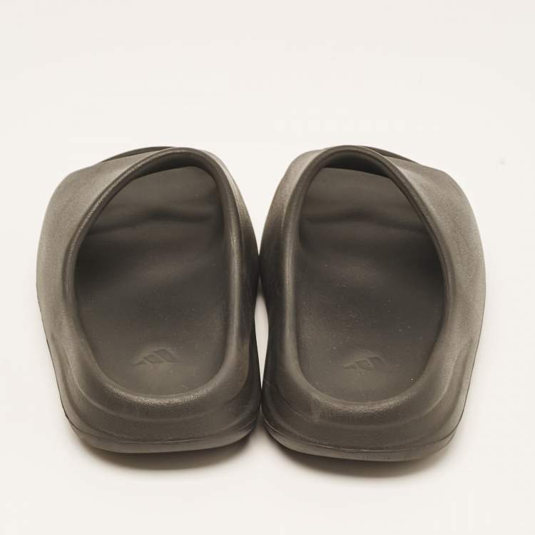 Pre Owned Yeezy x Adidas Black Rubber Onyx Slides Size 43