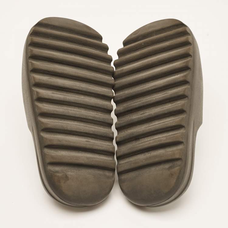 Pre Owned Yeezy x Adidas Black Rubber Onyx Slides Size 43