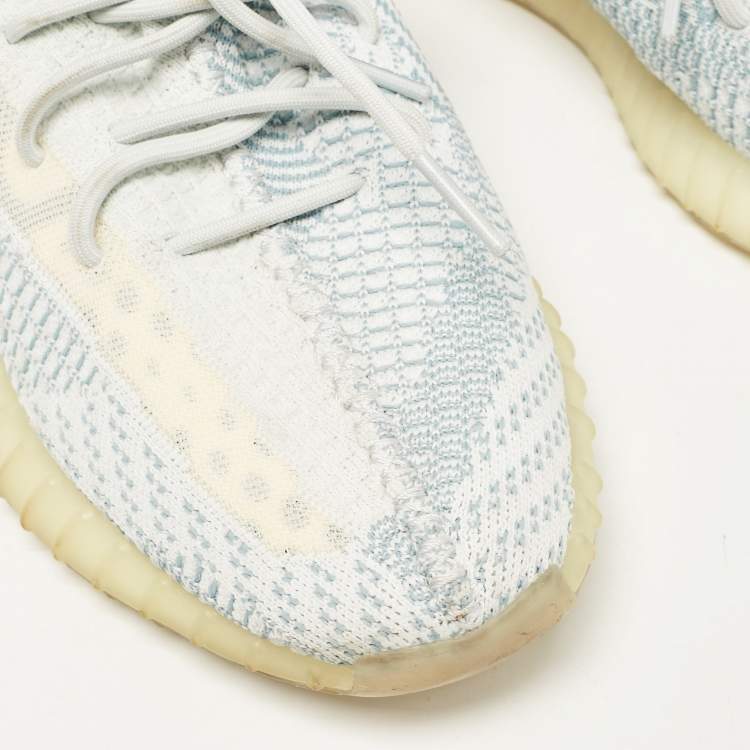 Pre Owned Yeezy x Adidas Blue/White Knit Fabric Boost 350 V2 Cloud White (Non-Reflective) Sneakers Size 46 2/3