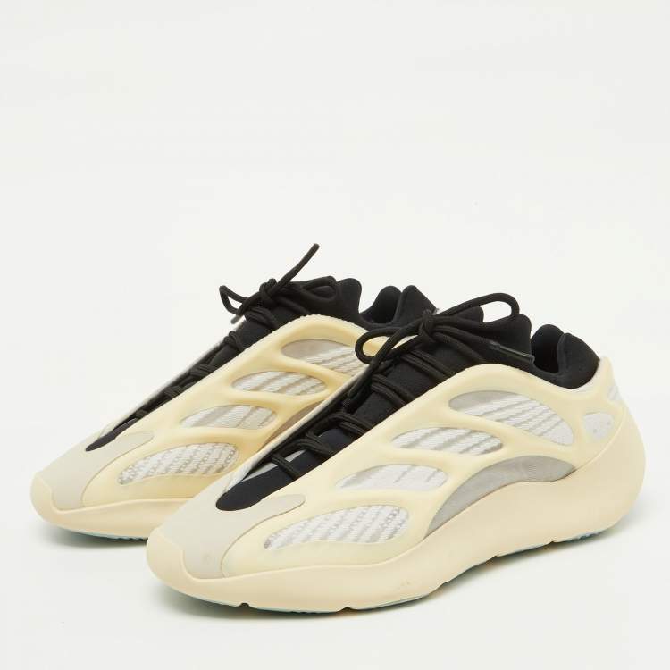 Pre Owned Yeezy x Adidas Cream/Black Rubber and Mesh Yeezy 700 V3 Azael Sneakers Size 44 2/3