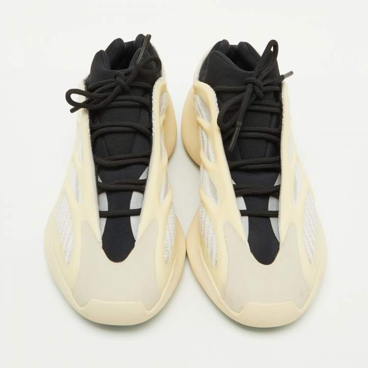 Pre Owned Yeezy x Adidas Cream/Black Rubber and Mesh Yeezy 700 V3 Azael Sneakers Size 44 2/3