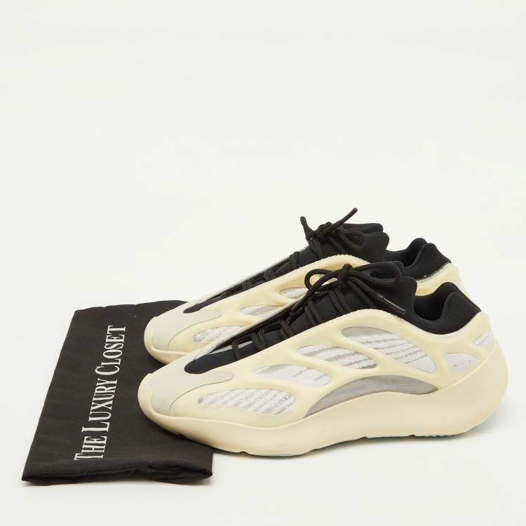 Pre Owned Yeezy x Adidas Cream/Black Rubber and Mesh Yeezy 700 V3 Azael Sneakers Size 44 2/3