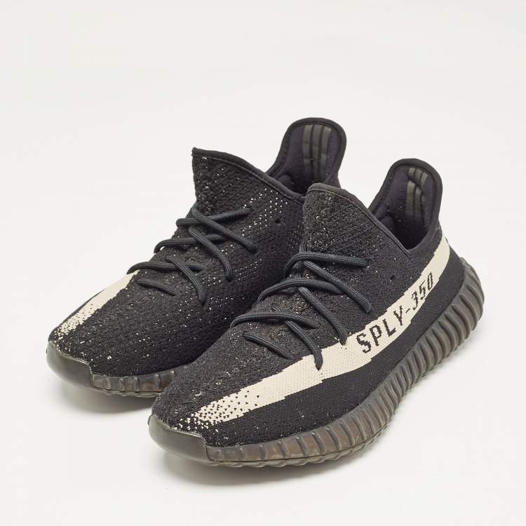 Pre Owned Yeezy x Adidas Black Knit Fabric Boost 350 V2 Core Black White Sneakers Size 44