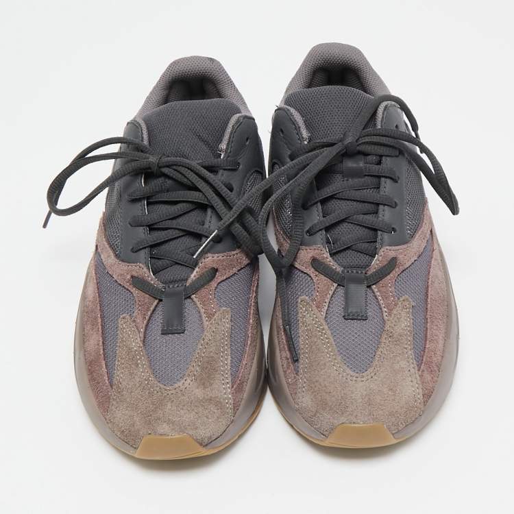 Pre Owned Yeezy x Adidas Multicolor Suede and Mesh Boost 700 V2 Mauve Sneakers Size 40 2/3