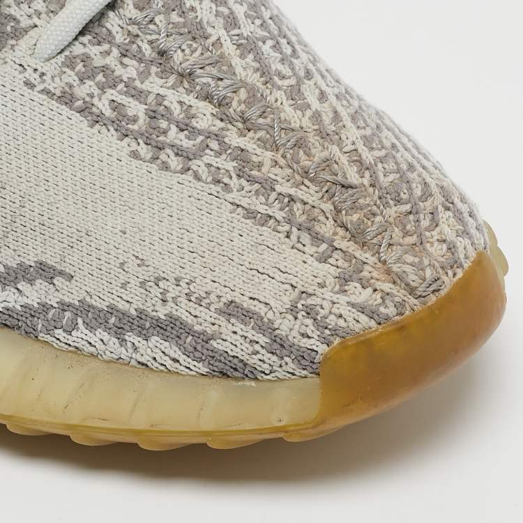 Pre Owned Yeezy x Adidas Two Tone Knit Fabric Boost 350 V2 Blue Tint Sneakers Size 40 2/3