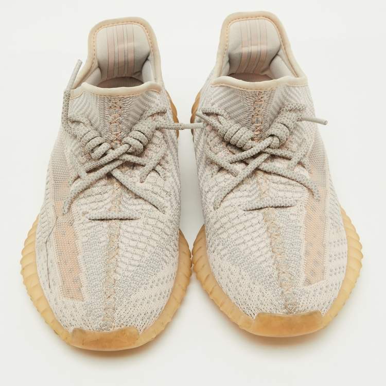 Pre Owned Yeezy x Adidas Grey/Pink Knit Fabric Boost 350 V2 Synth Sneakers Size 40 2/3