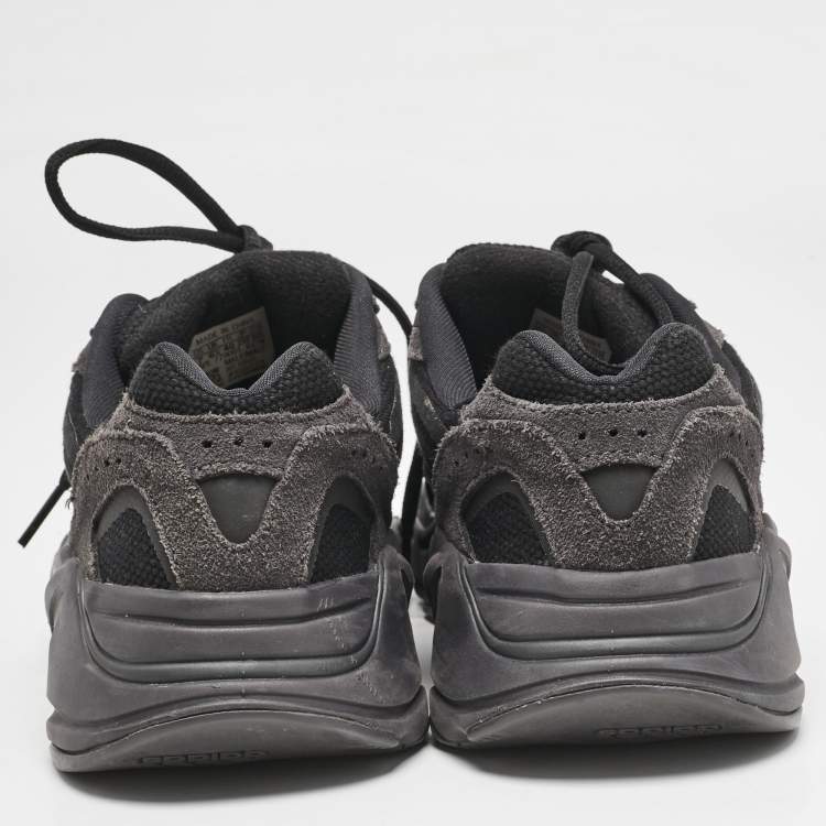 Pre Owned Yeezy x Adidas Black/Grey Suede and Canvas Boost 700 V2 Vanta Sneakers Size 40