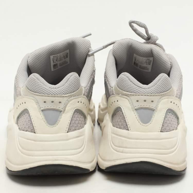Pre Owned Yeezy x adidas Grey/White Cotton Knit And Nubuck Boost 700 V2 Static Sneakers Size 42 2/3