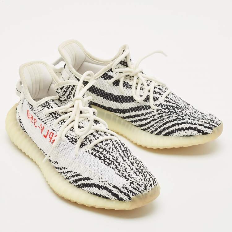 Pre Owned Yeezy x Adidas White/Black Knit Fabric Boost 350 V2 Zebra Sneakers Size 43 1/3