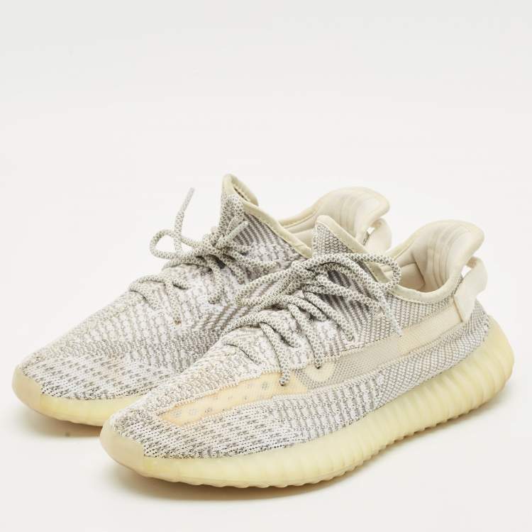 Pre Owned Yeezy x Adidas White/Grey Knit Fabric Boost 350 V2 Static (Non Reflective) Sneakers Size 42 2/3