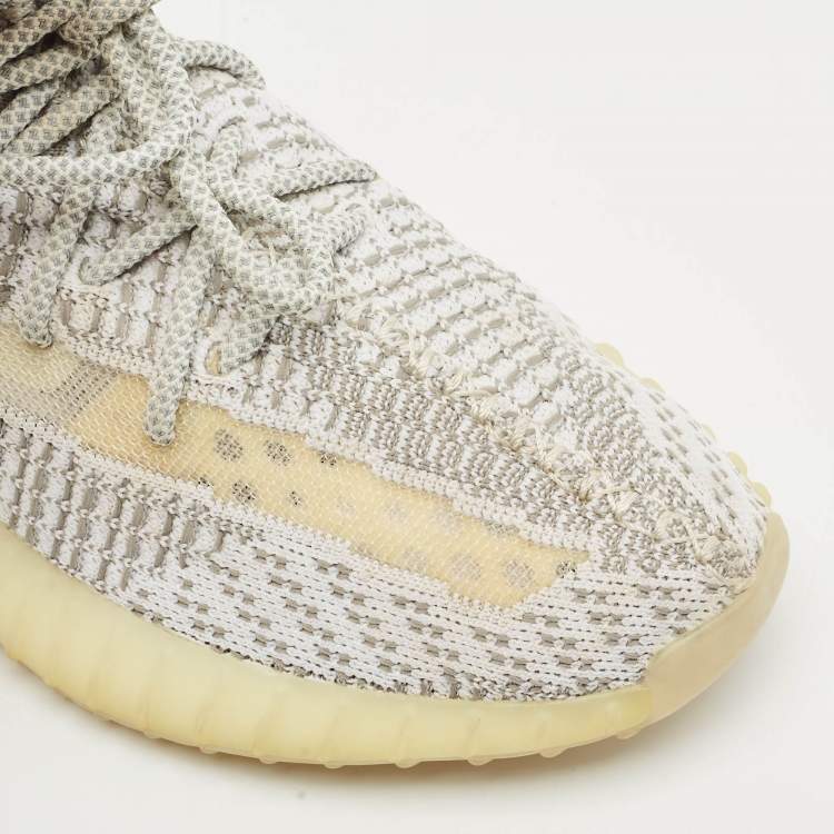 Pre Owned Yeezy x Adidas White/Grey Knit Fabric Boost 350 V2 Static (Non Reflective) Sneakers Size 42 2/3