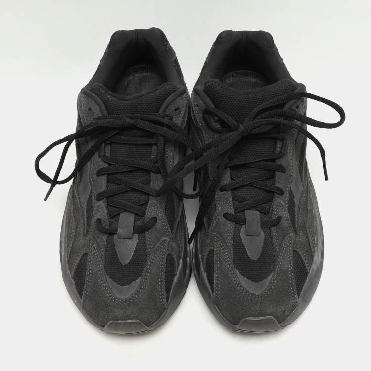 Pre Owned Yeezy x Adidas Black/Grey Suede And Canvas Boost 700 V2 Vanta Sneakers Size 42 2/3