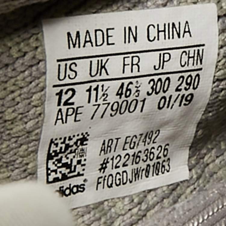 Pre Owned Yeezy x Adidas Grey Knit Fabric Boost 350 V2 Tail Light Sneakers Size 46 2/3