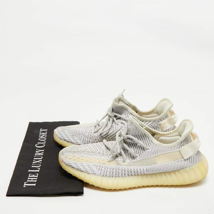 Pre Owned Yeezy x Adidas White/Grey Knit Fabric Boost 350 V2 Static (Non Reflective) Sneakers Size 43 1/3