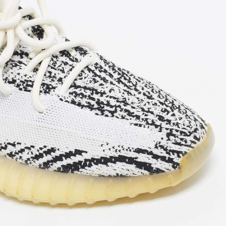 مملوكة مسبقًا Yeezy x Adidas White/Black Knit Fabric Boost 350 V2 Zebra Sneakers Size 42 2/3