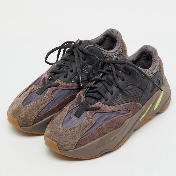 Pre Owned Yeezy x Adidas Multicolor Suede and Mesh Boost 700 Mauve Sneakers Size 40 2/3