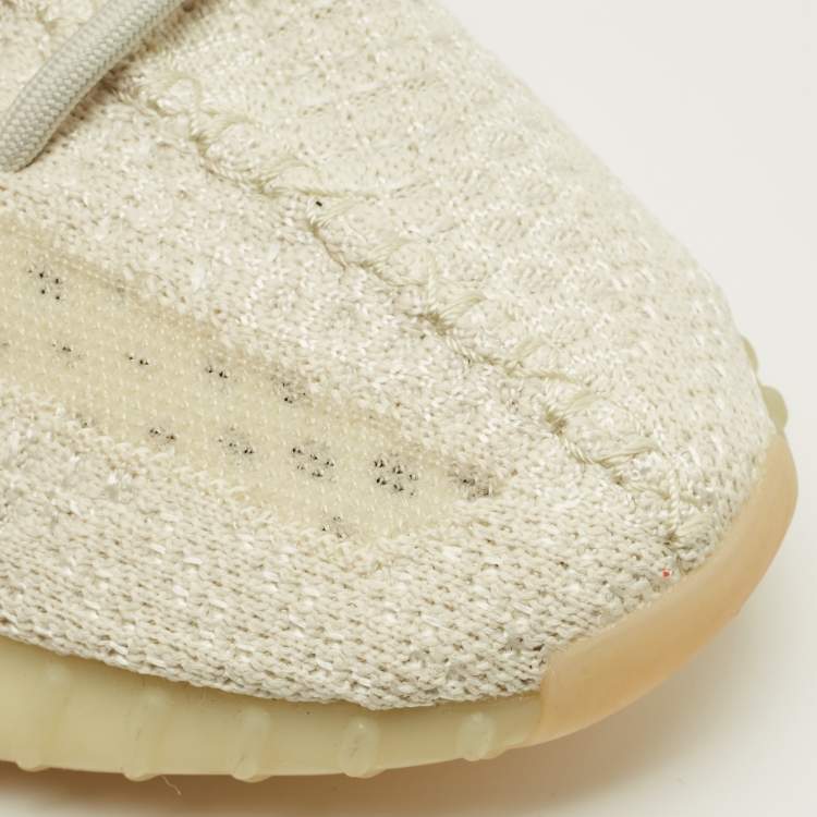 Pre Owned Yeezy x Adidas White Knit Fabric Boost 350 V2 Light Sneakers Size 41 1/3