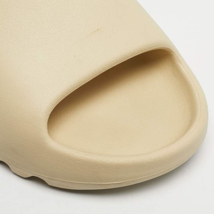 Pre Owned Yeezy x Adidas Cream Rubber Bone Slides Size 47