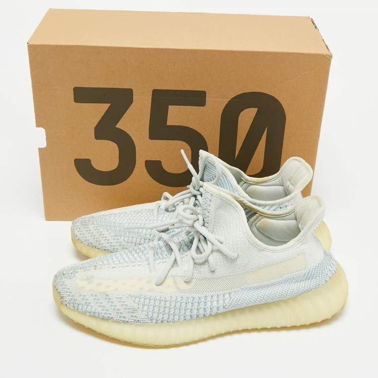 Pre Owned Yeezy x Adidas Blue/White Knit Fabric Boost 350 V2 Cloud White (Non-Reflective) Sneakers 46 2/3