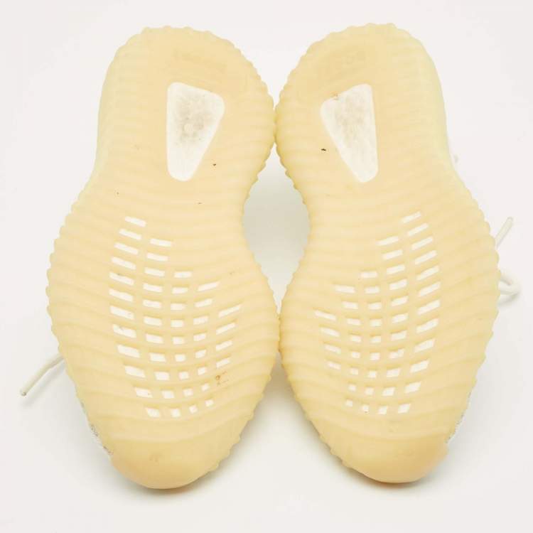 Pre Owned Yeezy x Adidas White Knit Fabric Boost 350 V2 Triple White Sneakers Size 38 2/3
