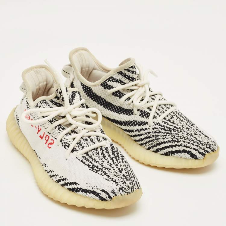 Pre Owned Yeezy x Adidas White/Black Knit Fabric Boost 350 V2 Zebra Sneakers Size 41 1/3