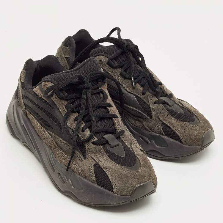 Pre Owned Yeezy x Adidas Black/Grey Canvas and Suede Boost 700 MNVN Sneakers Size 42