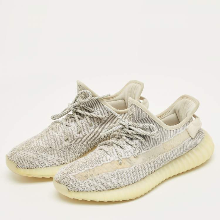Pre Owned Yeezy x Adidas White/Grey Knit Fabric Boost 350 V2 Static (Non Reflective) Sneakers Size 42