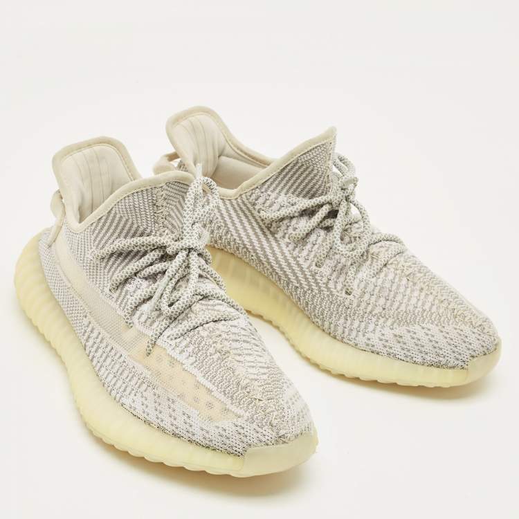 Pre Owned Yeezy x Adidas White/Grey Knit Fabric Boost 350 V2 Static (Non Reflective) Sneakers Size 42