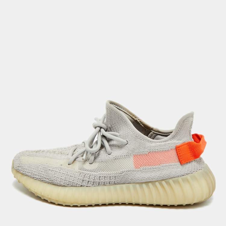 Pre Owned Yeezy x Adidas Boost 350 V2 Tail Light Size 39 1/3 Grey Knit Fabric Low Top Sneakers