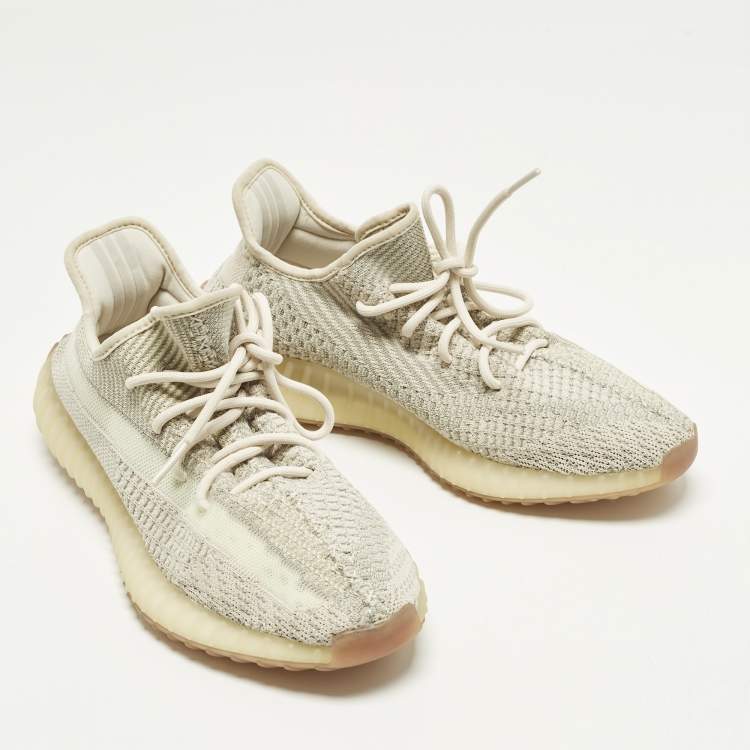 Pre Owned Yeezy x Adidas Boost 350 V2 Size 44 Beige Knit Fabric Low Top Sneakers