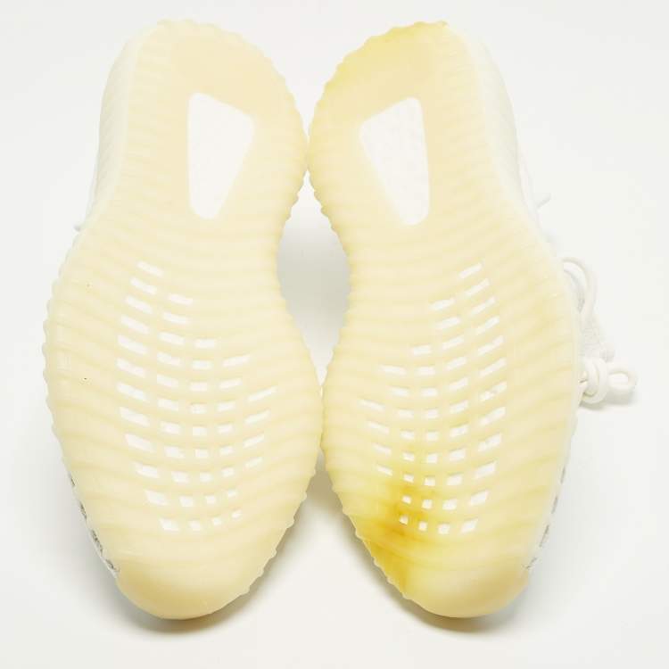 مملوكة مسبقًا Yeezy x Adidas 350 V2 Size 44 White Knit Fabric Low Top Sneakers