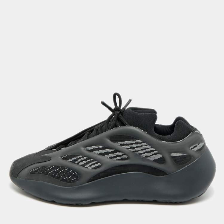 Pre Owned Yeezy x Adidas Yeezy 700 V3 Size 44 Black/Grey Knit Fabric and Mesh Low Top Sneakers