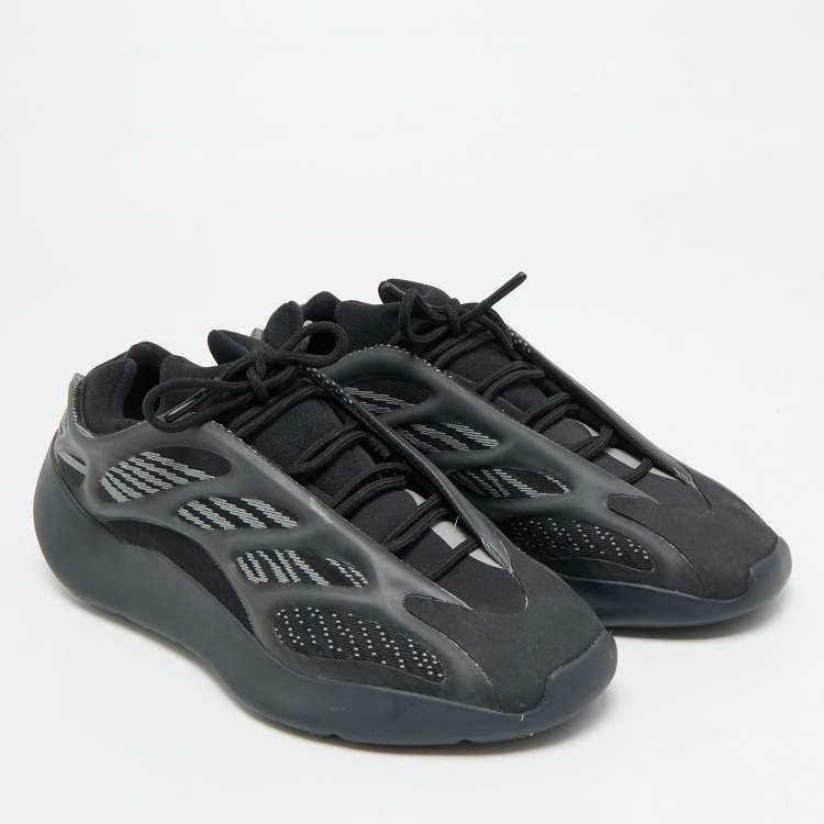 Pre Owned Yeezy x Adidas Yeezy 700 V3 Size 44 Black/Grey Knit Fabric and Mesh Low Top Sneakers
