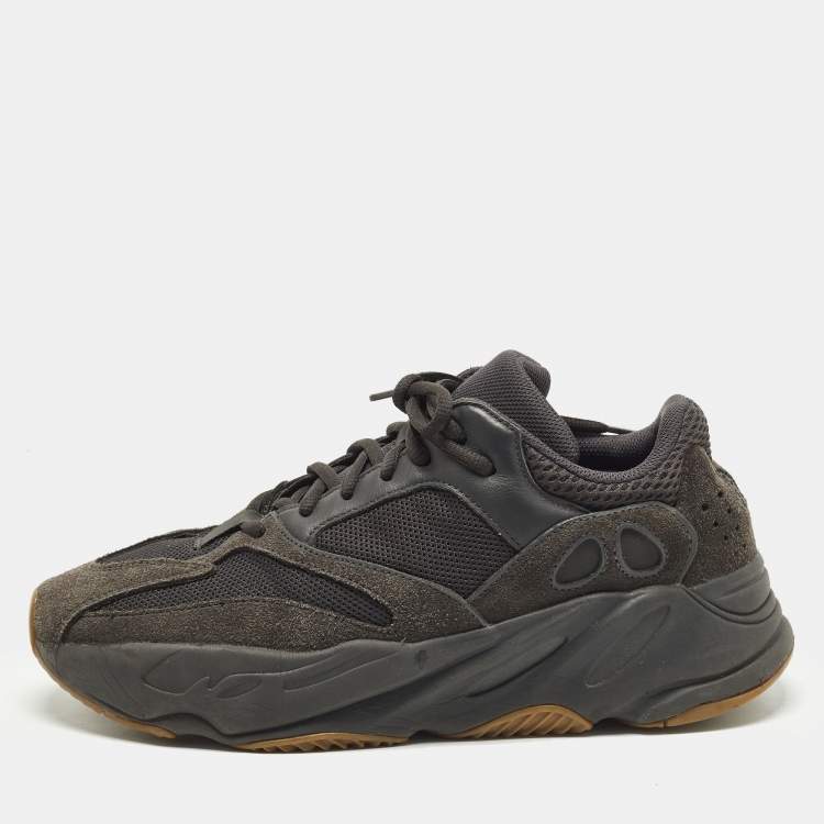 Pre Owned Yeezy x Adidas Boost 700 Size 44 Two Tone Mesh and Suede Low Top Sneakers