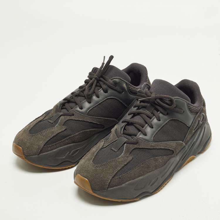 Pre Owned Yeezy x Adidas Boost 700 Size 44 Two Tone Mesh and Suede Low Top Sneakers