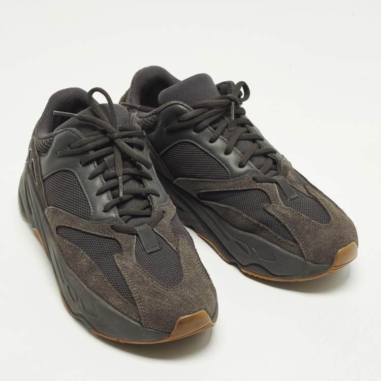 Pre Owned Yeezy x Adidas Boost 700 Size 44 Two Tone Mesh and Suede Low Top Sneakers