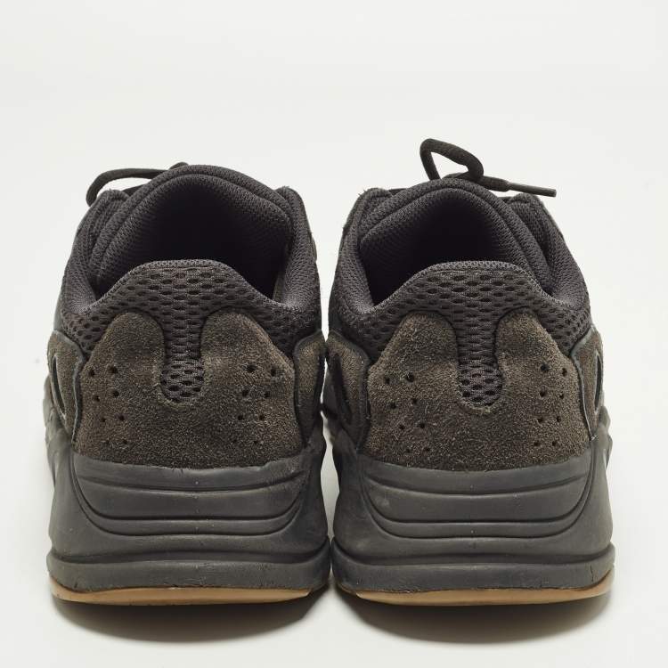 Pre Owned Yeezy x Adidas Boost 700 Size 44 Two Tone Mesh and Suede Low Top Sneakers