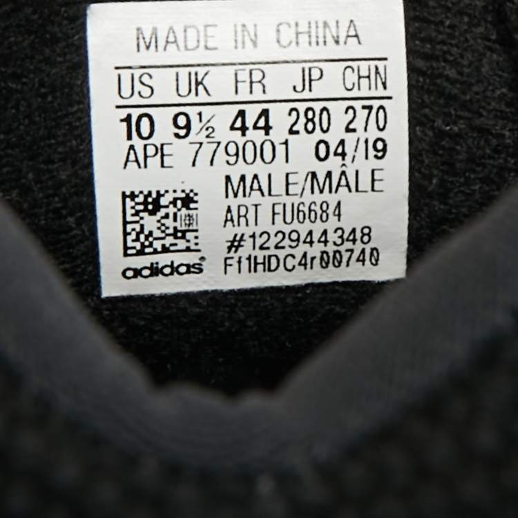 مملوكة مسبقًا Yeezy x Adidas Boost 700 V2 Size 44 Black Knit Fabric and Suede Vanta Low Top Sneakers