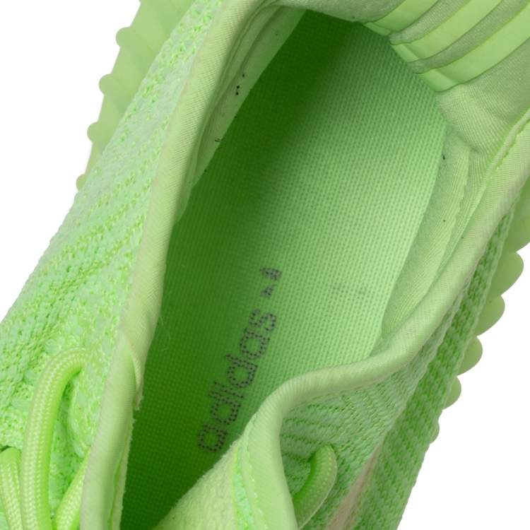 Pre Owned Yeezy x Adidas Green Cotton Knit Boost 350 V2 Gid Kids Glow in the Dark Sneakers Size 43.5