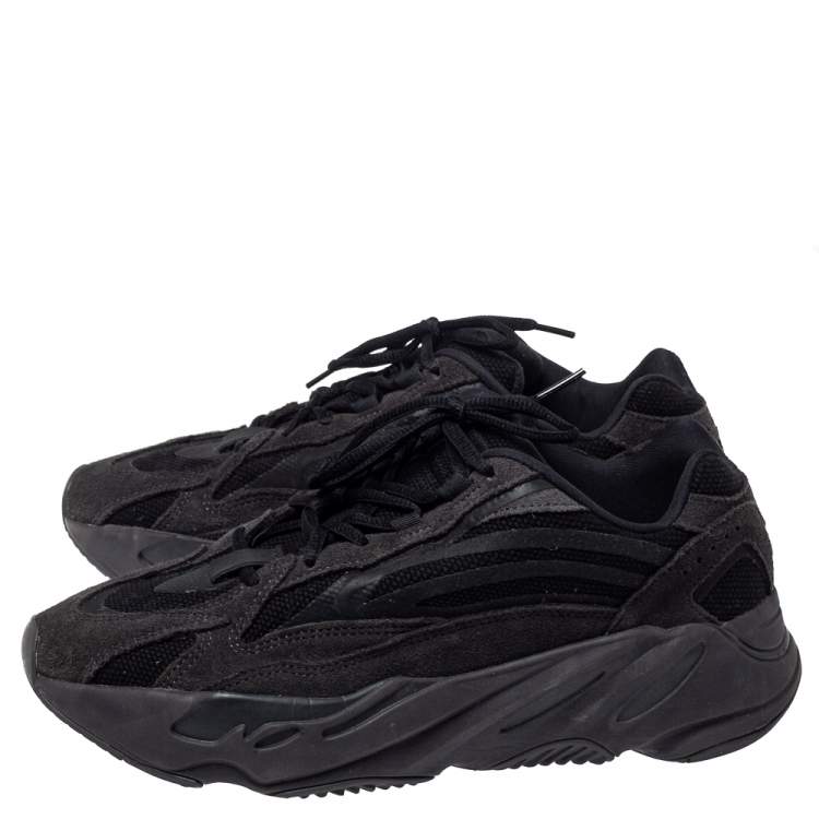 Pre Owned Yeezy x Adidas Black Fabric And Suede Boost 700 V2 Vanta Sneakers Size 41.5