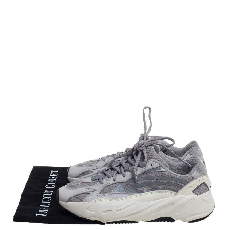 مملوكة مسبقًا Yeezy x adidas Grey/White Cotton Knit And Nubuck Boost 700 V2 Static Sneakers Size 44