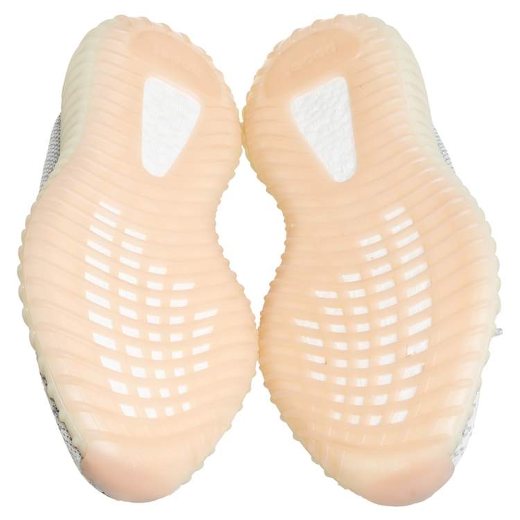 Pre Owned Yeezy x adidas Cream/Grey Knit Fabric Boost 350 V2 Lundmark Sneakers Size 40