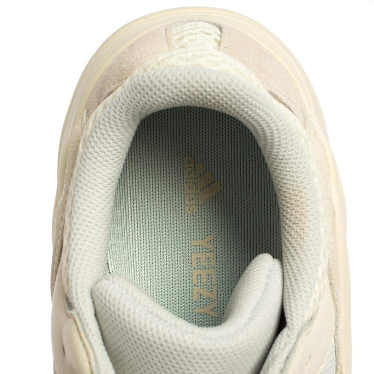 Pre Owned Yeezy x adidas White Mesh And Suede Boost 700 Analog Sneakers Size 42 2/3