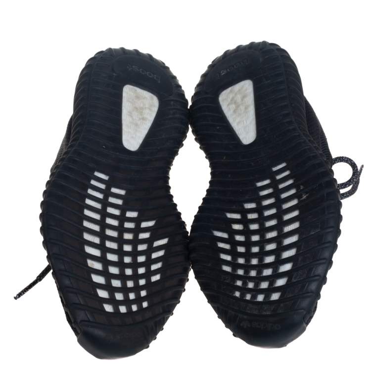 Pre Owned Yeezy x Adidas Black Knit Boost 350 V2 Cinder Sneakers Size 39.5
