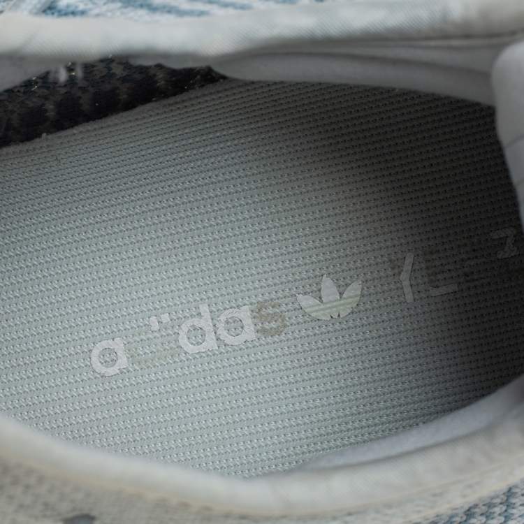 Pre Owned Yeezy x adidas White/Blue Knit Fabric Boost 350 V2 Cloud White Non Reflective Sneakers Size 42 2/3