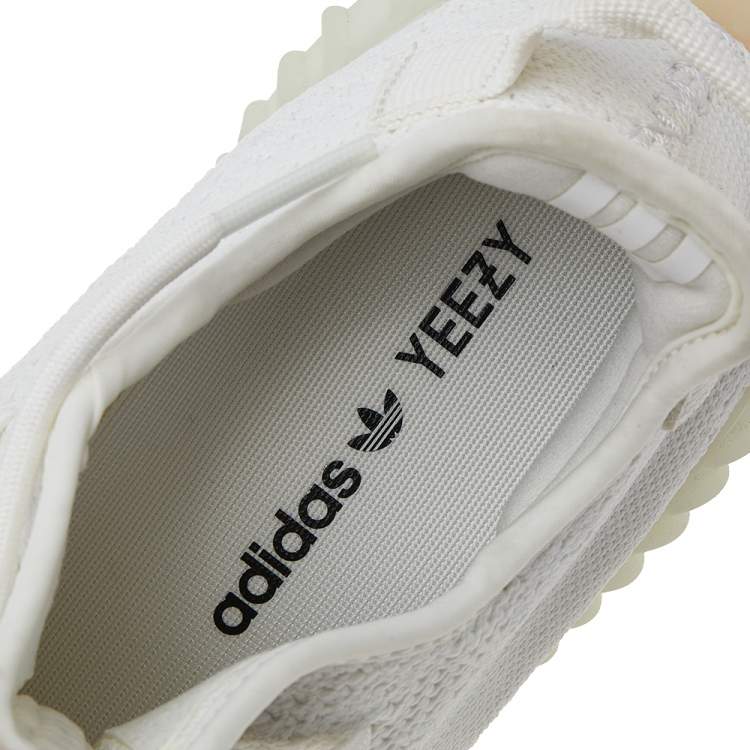 Pre Owned Yeezy x adidas White Knit Fabric Boost 350 V2 Triple White Low Top Sneakers Size 42