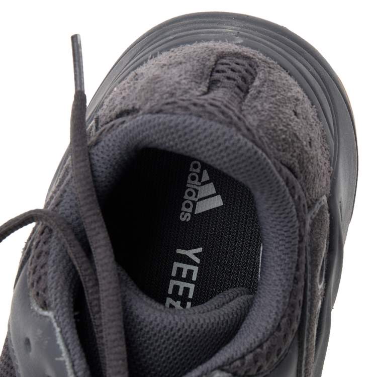 Pre Owned Yeezy x Adidas Dark Grey Suede And Mesh Boost 700 V2 Mauve Low Top Sneakers Size 39 1/3
